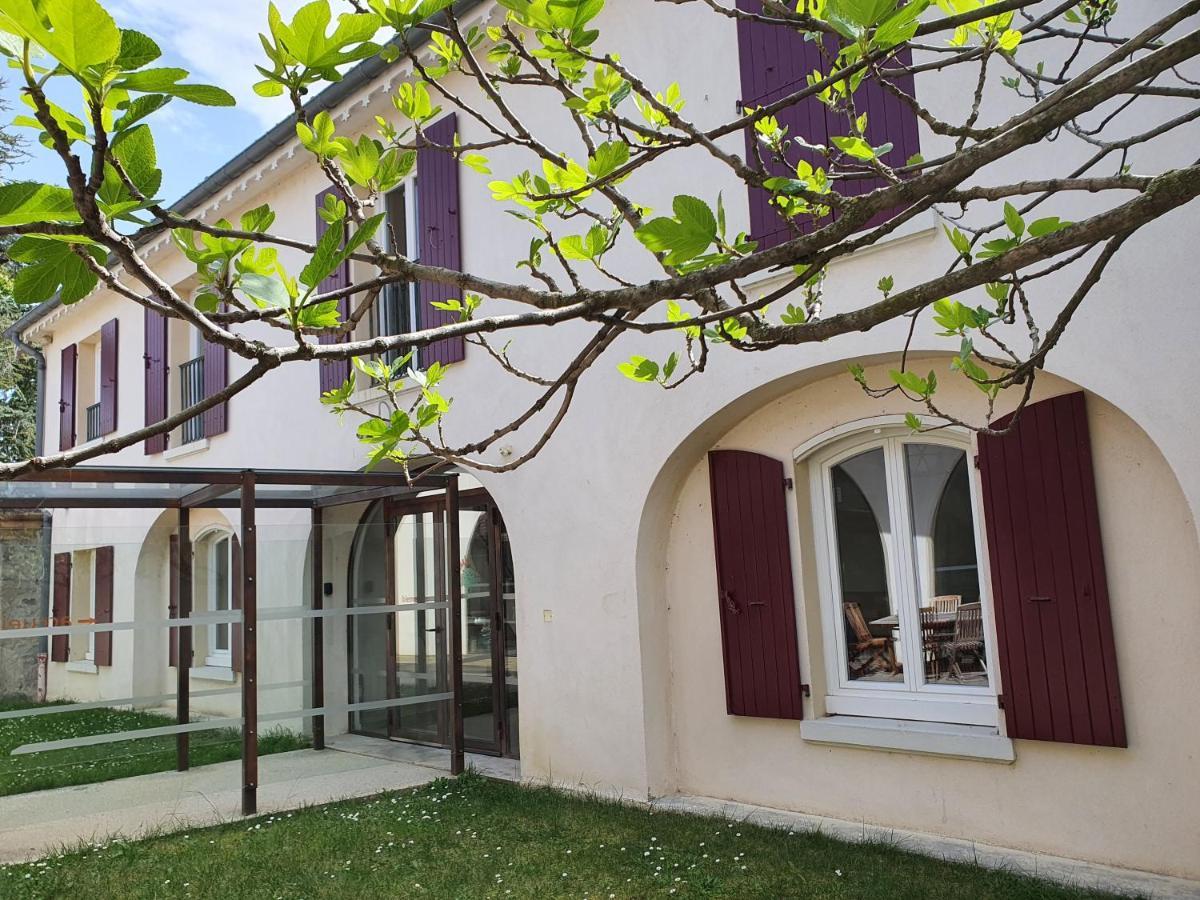 Gite Les Arches Saint-Andeol-le-Chateau Exterior photo